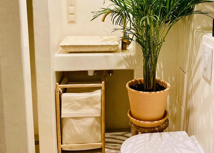 Under The Ship - Old Town *