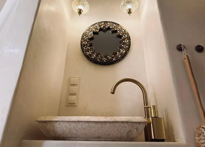 Under The Ship - Old Town *