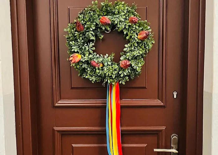 Under The Ship - Old Town Apartament