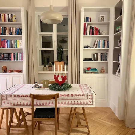 Apartment Under The Ship - Old Town *